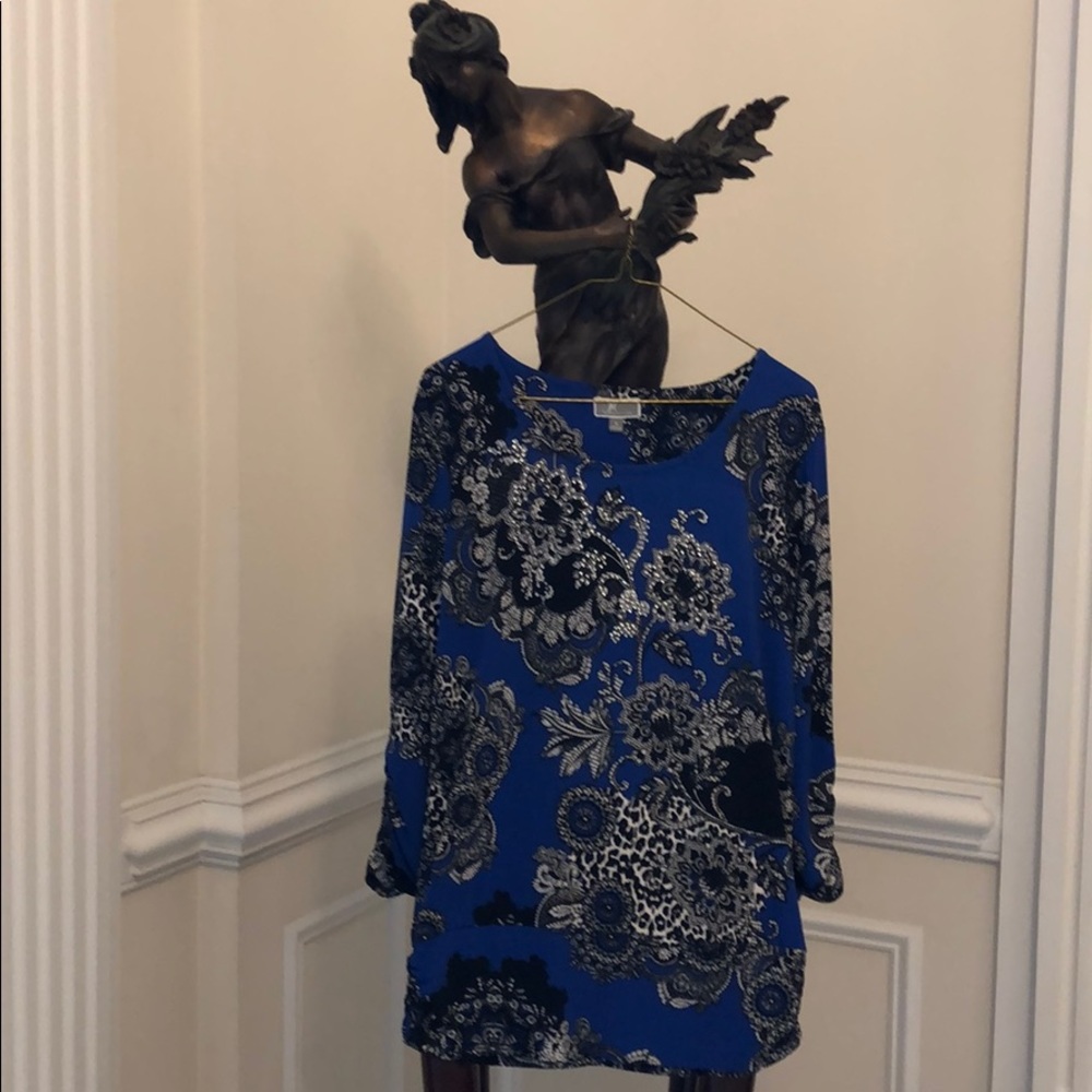 RHINESTONE ADORNED TOP- by JM Collection